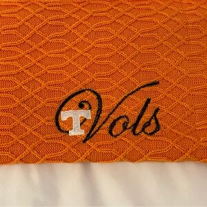 Adidas Vols infinity scarf